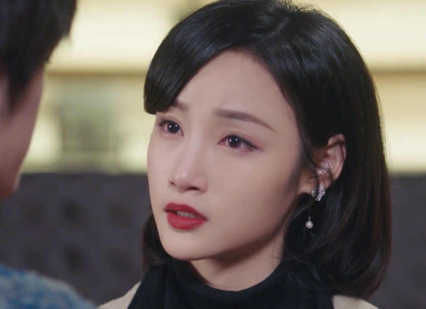 'Bóng tùng quân' tập 17: Tôn Mỹ Tây từ chối tình cảm của Lăng Thính, thẳng tay cho 'ăn tát'