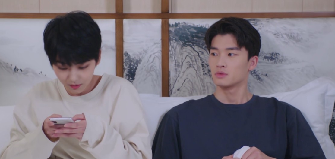 'Bóng tùng quân' tập 17: Tôn Mỹ Tây từ chối tình cảm của Lăng Thính, thẳng tay cho 'ăn tát'