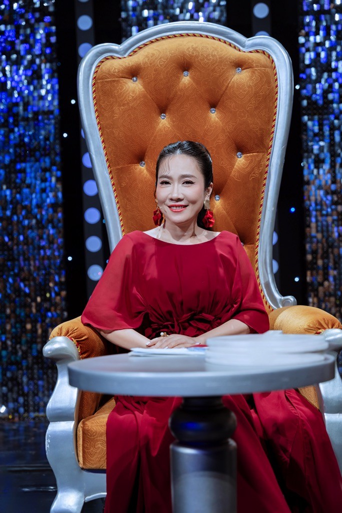 NSƯT Vân Khánh nói thẳng về áp lực 'ma cũ ma mới': Nhìn lại thì thấy cũng không có gì lớn