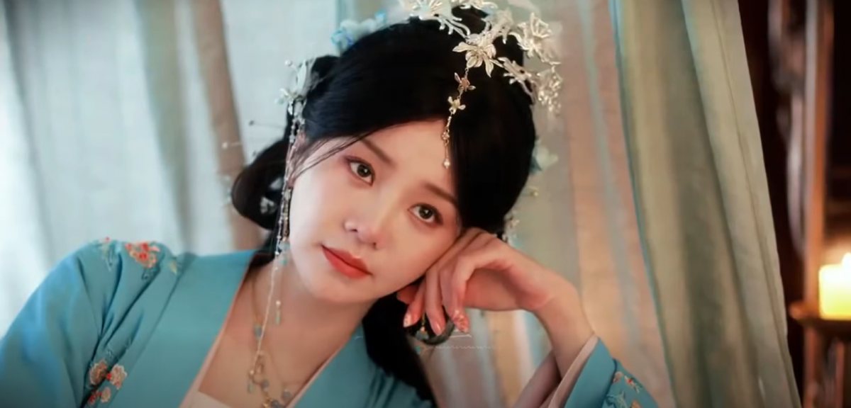 ‘Còn ra thể thống gì nữa’: ‘Couple’ của Hồ Ý Hoàn bị chê bai ngoại hình