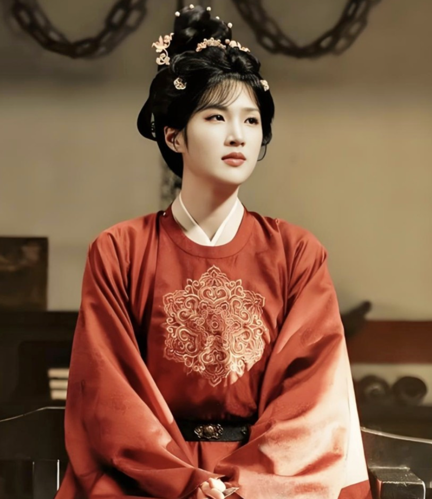 'Đường cung kỳ án': Nhan sắc của 'Công chúa Huawei' gây tranh cãi