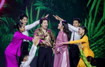 Loạt tiết mục 'Gala nhạc Việt 2026' vừa lên sóng khiến cõi mạng rần rần