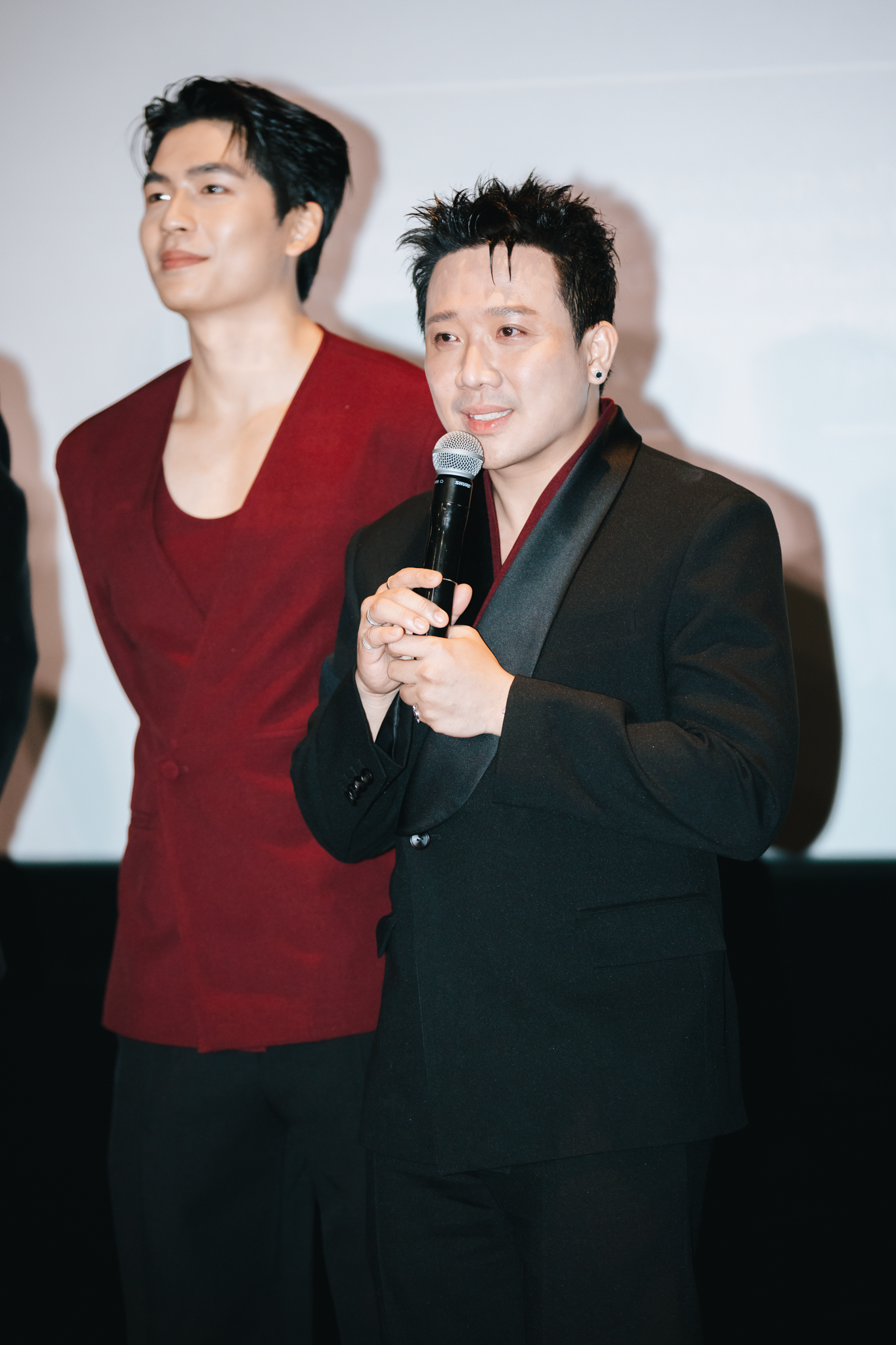 Ngàn sao hội tụ tại thảm đỏ công chiếu phim 'Thỏ ơi!!'