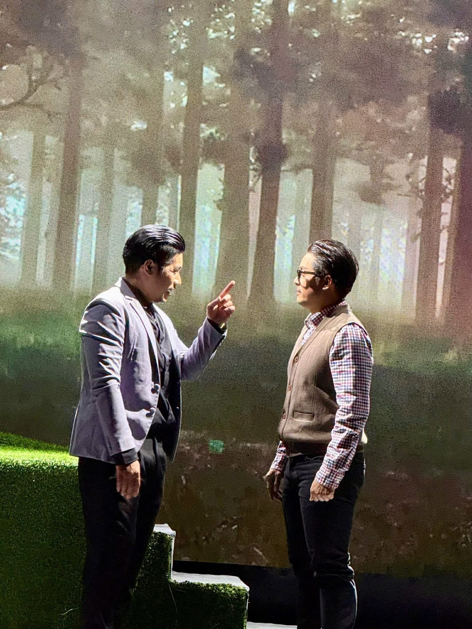 Vở kịch mang tên 'Ảnh ảo', nhưng sự ăn ý giữa cặp đôi Hòa Hiệp - Ốc Thanh Vân là thật!