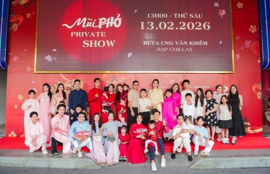 Hơn 10 gia đình sao Việt đưa con đến xem phim 'Mùi phở'