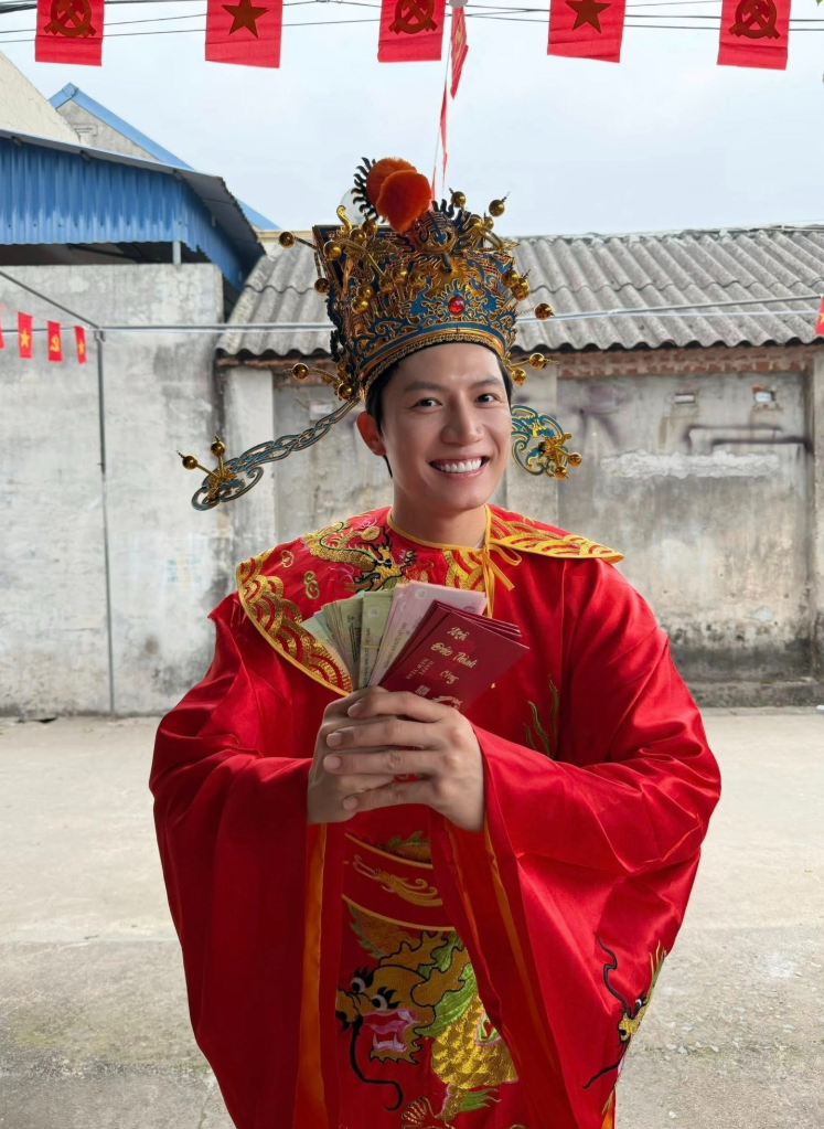 Dàn sao Việt rộn ràng đón Tết Bính Ngọ 2026 Dàn sao Việt rộn ràng đón Tết Bính Ngọ 2026