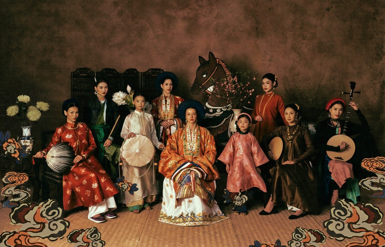 Hoa hậu, Á hậu hoàn vũ Việt Nam và 'Miss Cosmo' khoe vẻ đẹp việt trong bộ ảnh Tết mang tinh thần đương đại