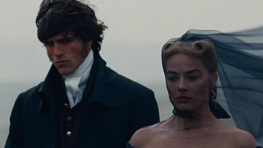 'Đồi gió hú’: Bi kịch tình yêu kinh điển khoác lên linh hồn điện ảnh đương đại