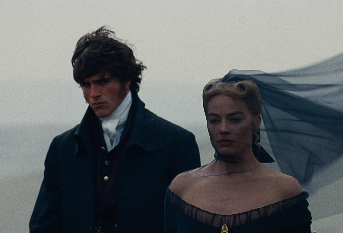 'Đồi gió hú’: Bi kịch tình yêu kinh điển khoác lên linh hồn điện ảnh đương đại