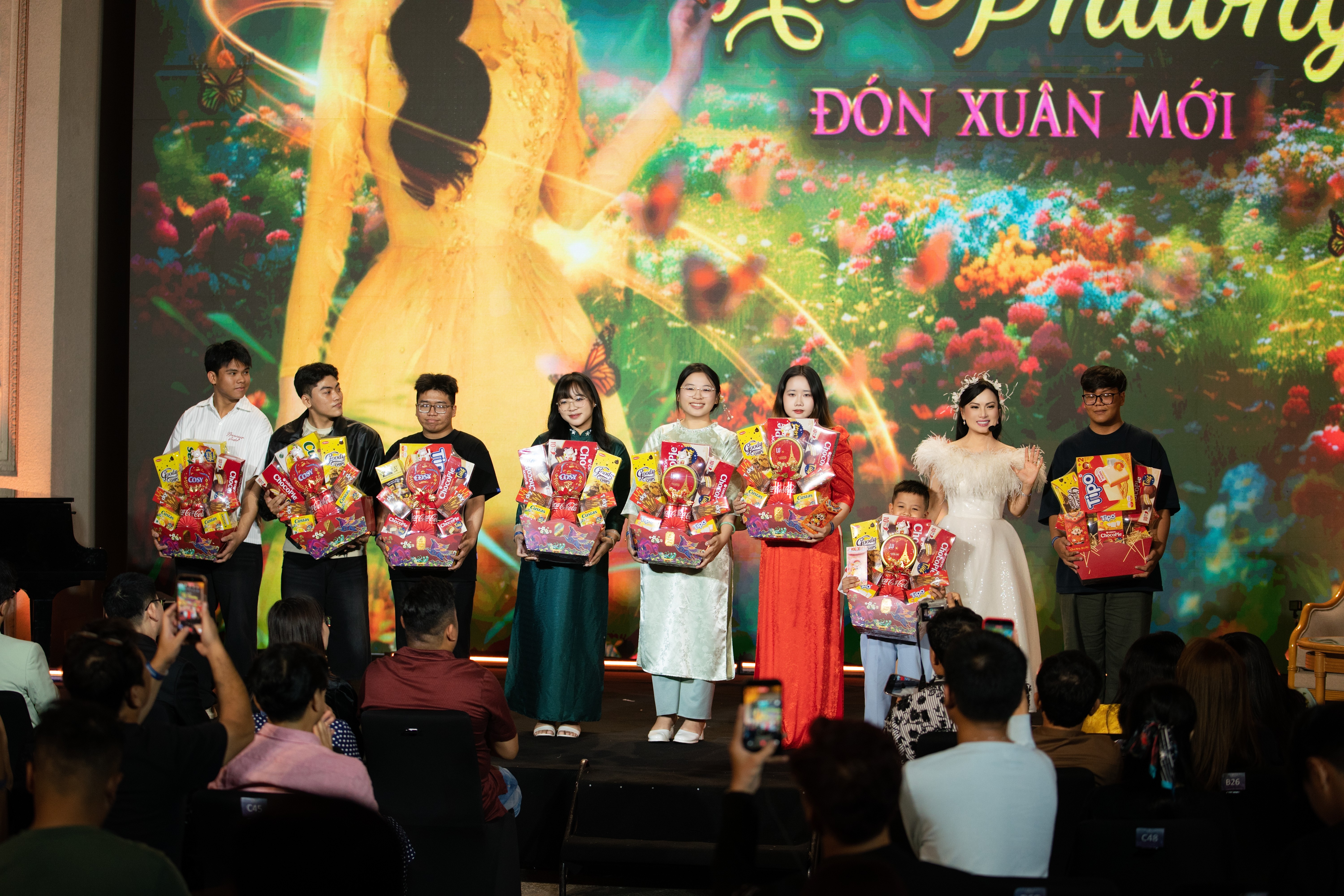 Đêm nhạc 'triệu đô' bên bến Bạch Đằng của ca sĩ Hà Phương bằng vở nhạc kịch điện ảnh đầy ám ảnh