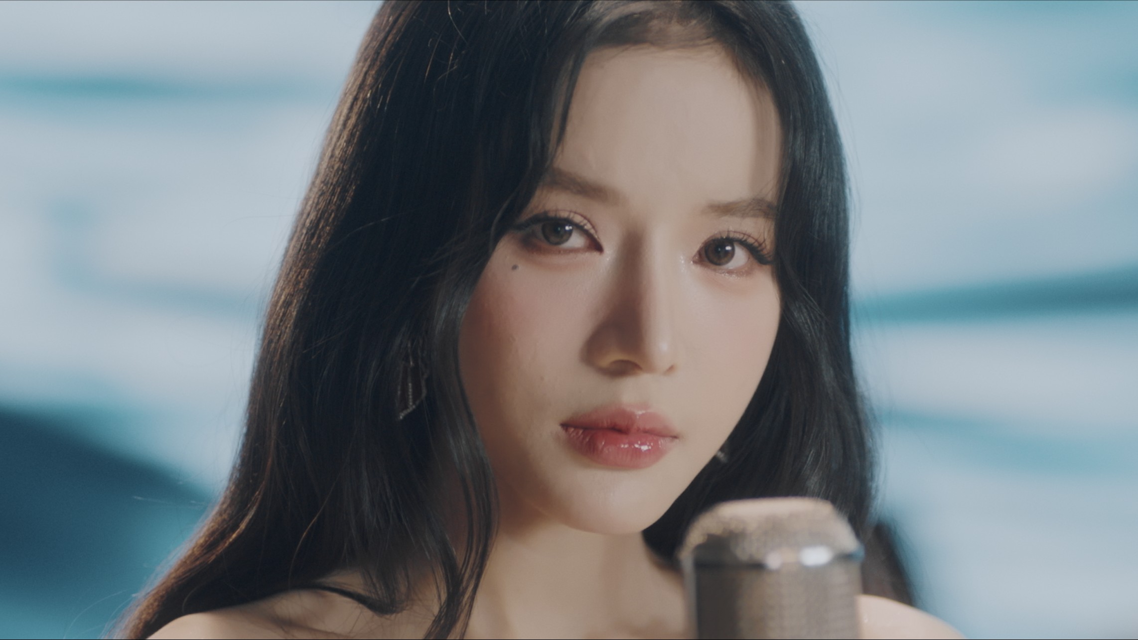 Phim 'Thỏ ơi!!' tung MV 'Giữ anh em làm gì cũng không xong' đầy day dứt