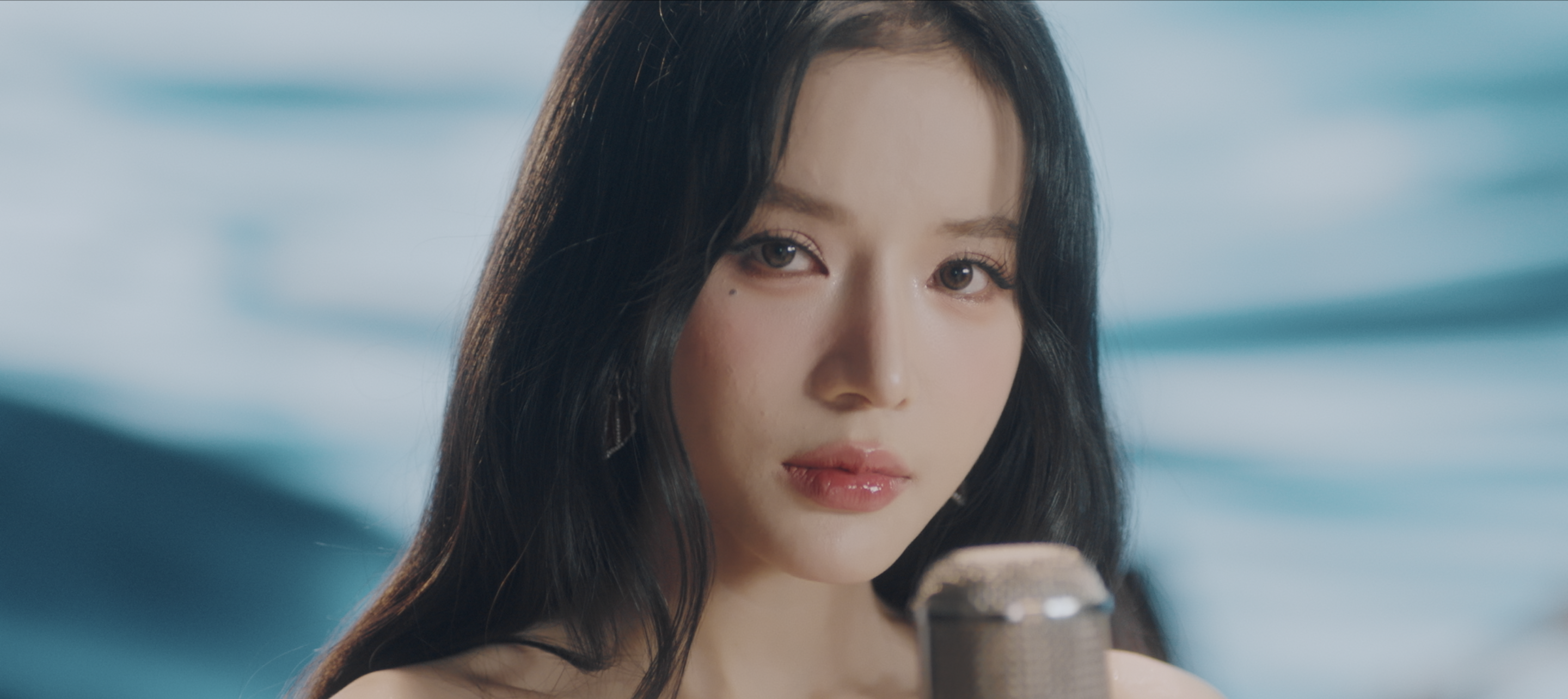 Phim 'Thỏ ơi!!' tung MV 'Giữ anh em làm gì cũng không xong' đầy day dứt