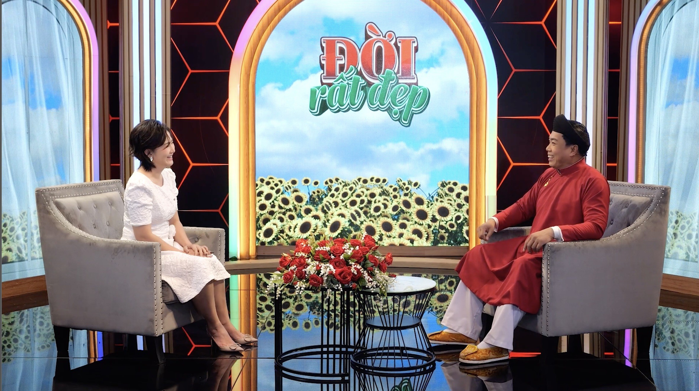 'Đời rất đẹp': Từ bút tích của GS.TS Trần Văn Khê đến hành trình gìn giữ căn tính Việt của diễn giả Hồ Nhựt Quang