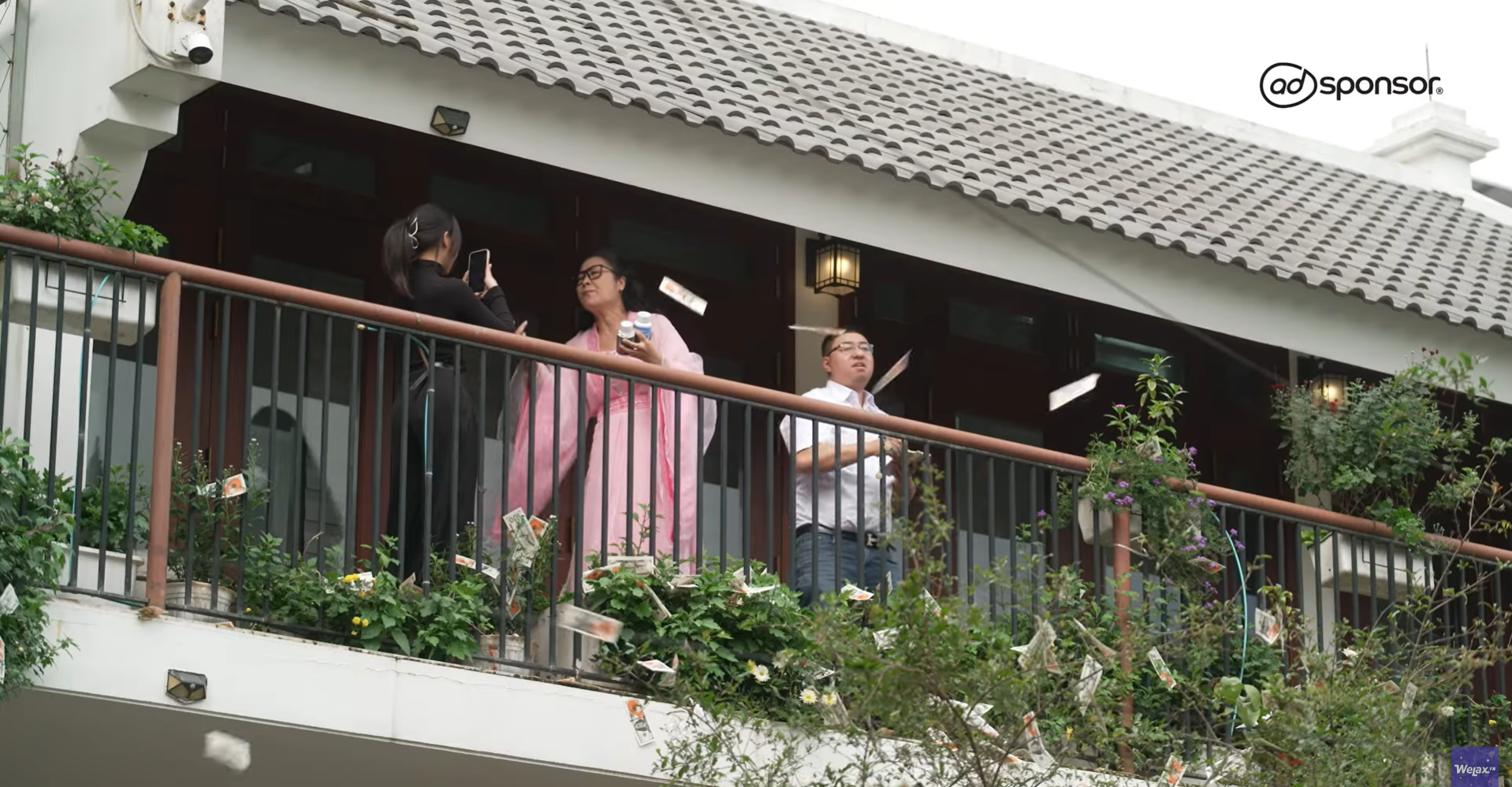 'Giời ơi! Mình đi đâu thế?' và công thức làm mới một thương hiệu quốc dân