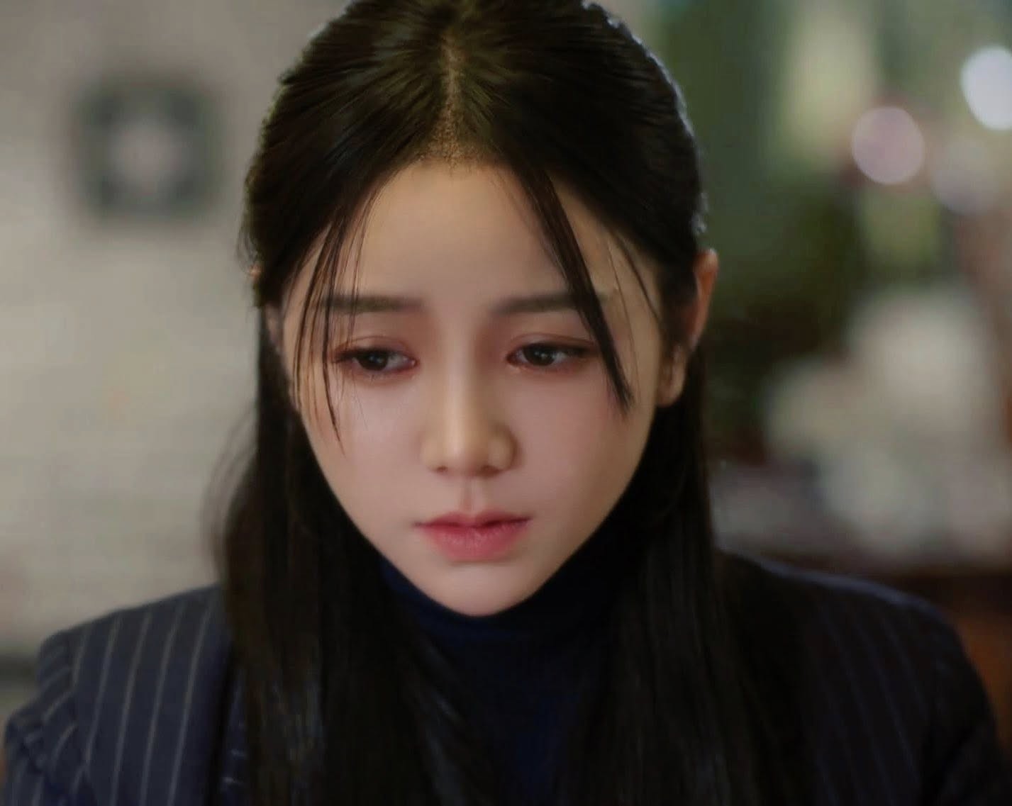 Tranh cãi xoay quanh trang phục đứng lớp của Quỳnh Kool trong 'Bước chân vào đời'