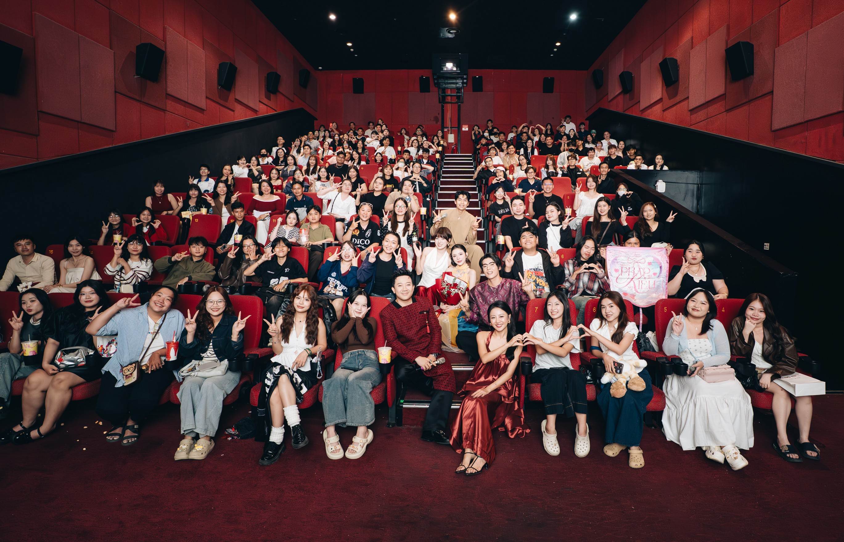 'Thỏ ơi!!' giữ chuỗi Top 1 phòng vé cả tuần đầu công chiếu với hơn 3,5 triệu lượt xem