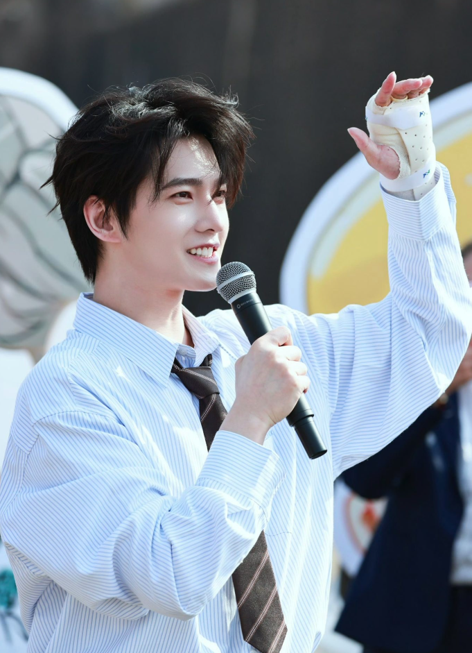 Dương Dương lên tiếng giữa tranh cãi quanh ‘Không Nhường Giang Sơn’