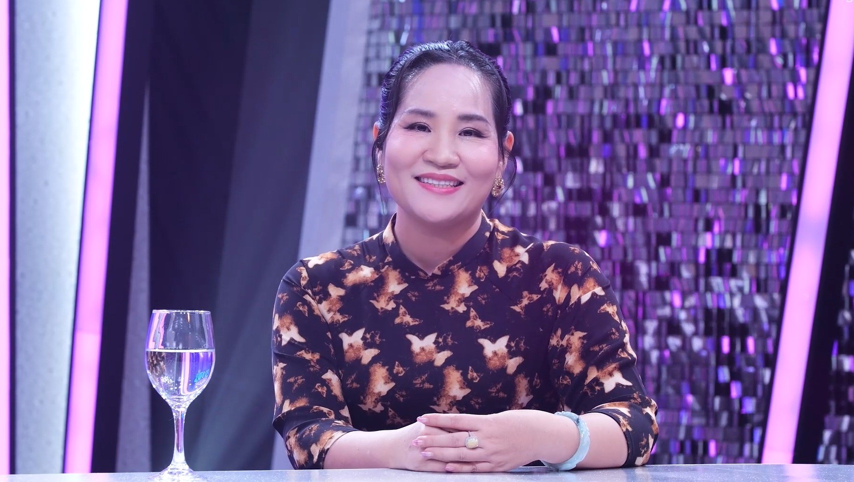 MC Ngô Như Quỳnh: Không có nghĩa vụ chia tiền khi trúng số, hãy tỉnh táo trước nước mắt người thân