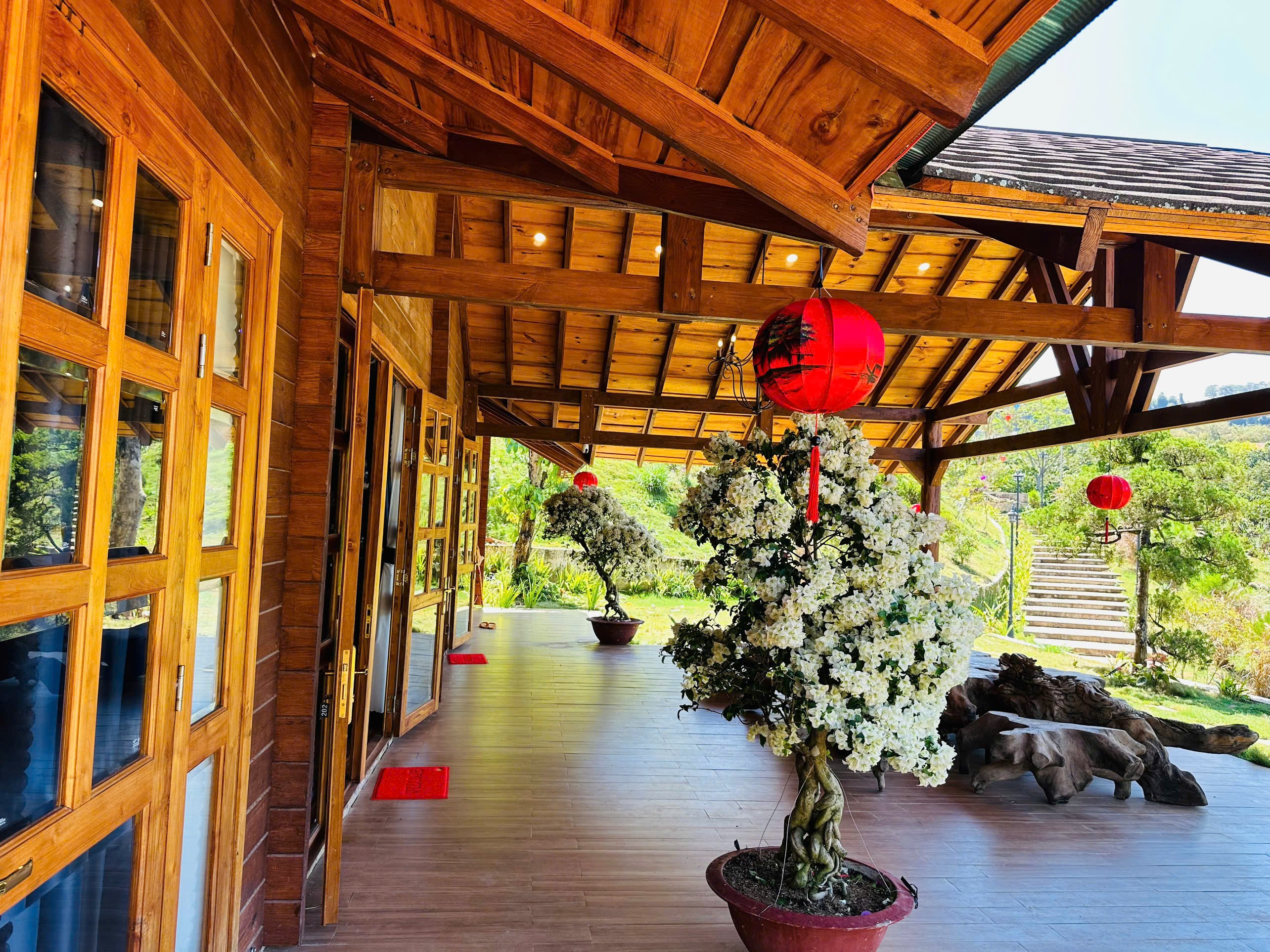 Nghệ sĩ Hoàng Mập đón năm mới tại cơ ngơi 10.000 m² ở vùng cao