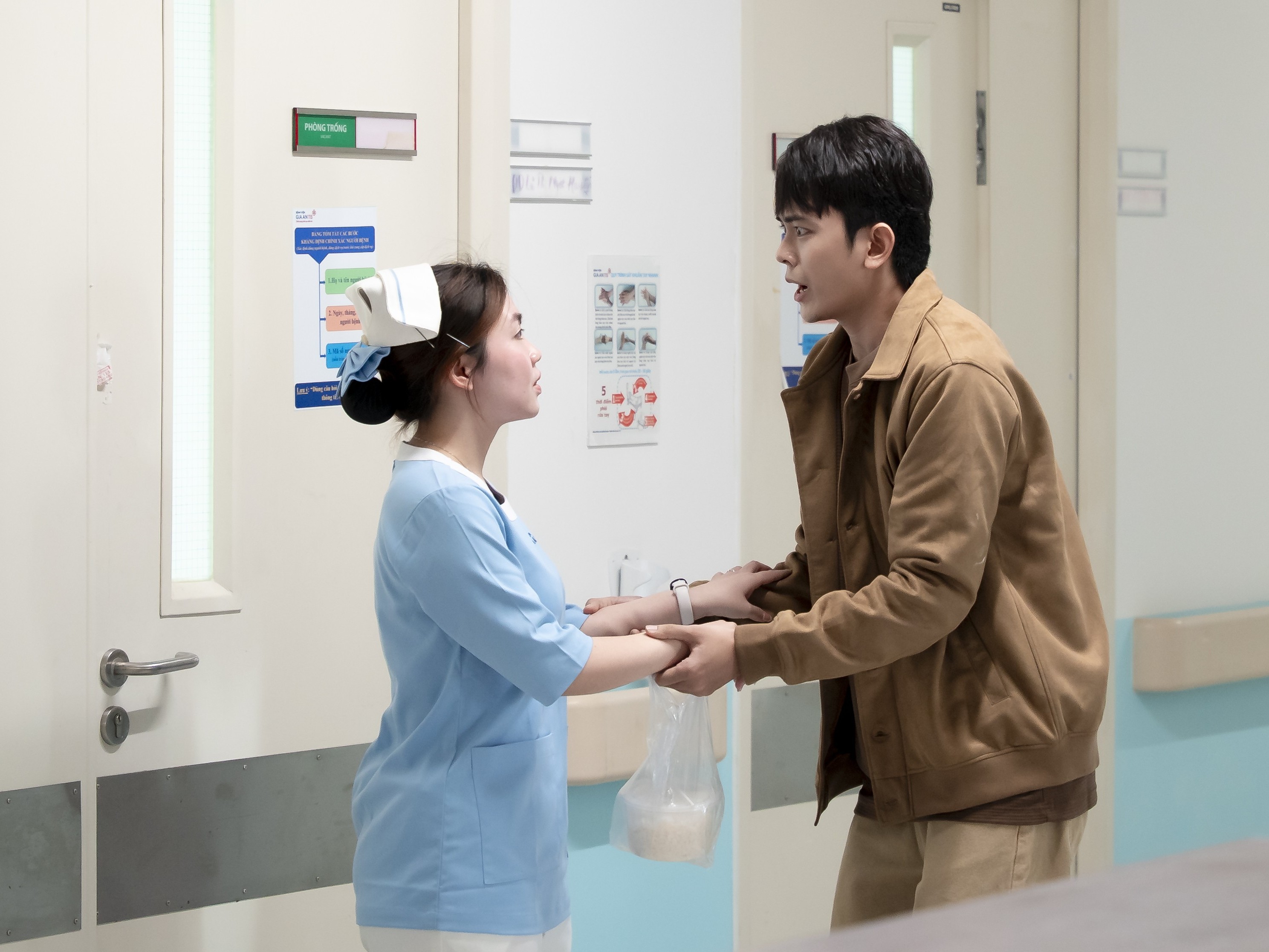 'Bus: Chuyến xe một chiều': Phim tâm linh nhưng ngập tràn visual - từ Nam vương, Hoa hậu đến Quán quân 'The Face'