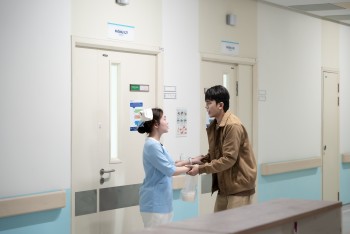 'Bus: Chuyến xe một chiều': Phim tâm linh nhưng ngập tràn visual - từ Nam vương, Hoa hậu đến Quán quân 'The Face'