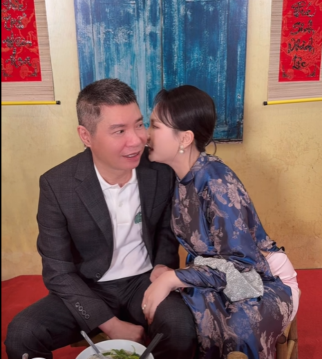 Cuộc hội ngộ đầy xúc động của cặp bố con màn ảnh Công Lý và Bảo Thanh