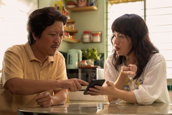 Cán mốc 100 tỷ, 'Nhà ba tôi một phòng' khẳng định sức hút của thể loại gia đình tại phòng vé Tết