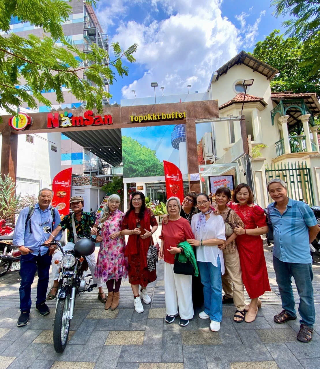 Dấu ấn nụ cười từ khóa Đạo diễn điện ảnh đầu tiên của trường Đại học Sân khấu - Điện ảnh Thành phố Hồ Chí Minh