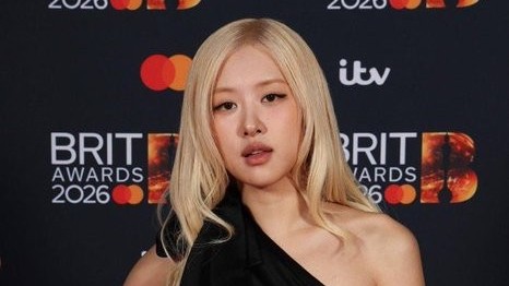 Rosé (BlackPink) thổ lộ tình cảm với Bruno Mars tại BRIT Awards