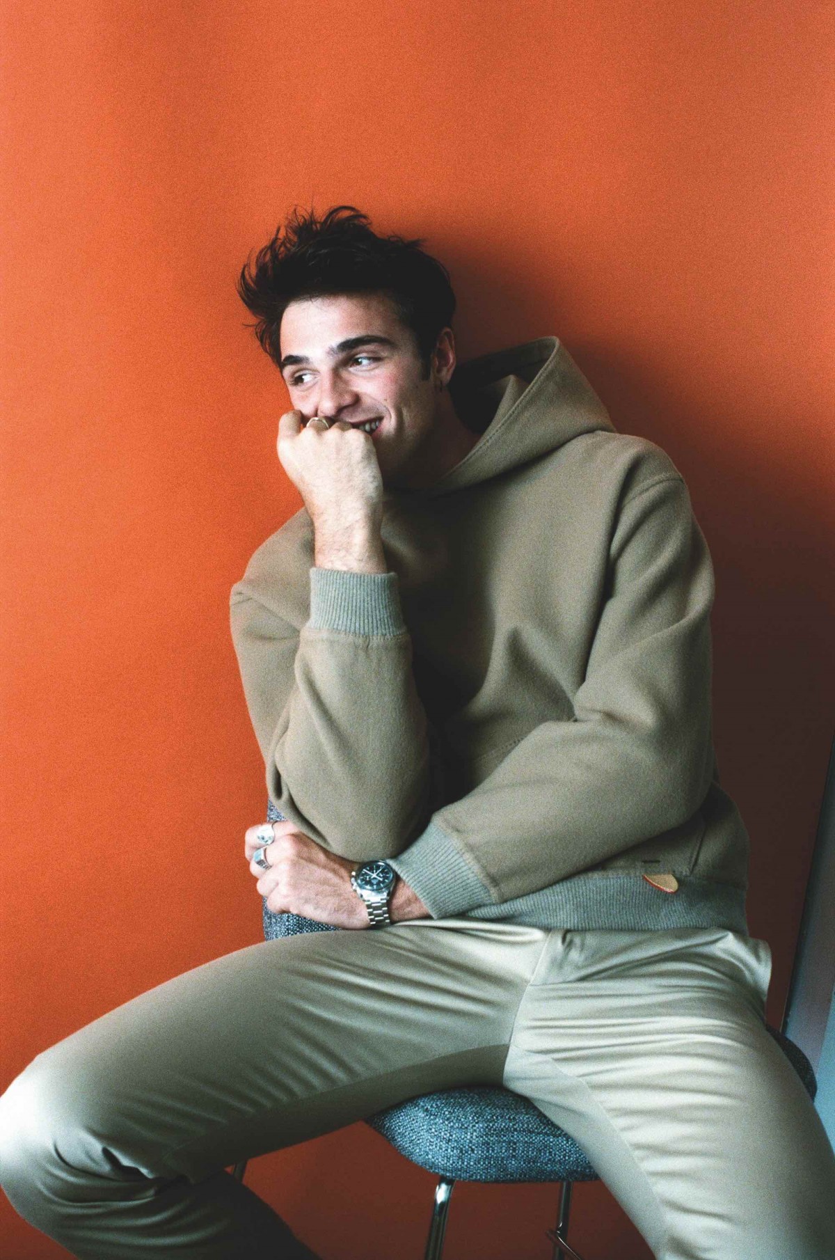 Nam chính 'Đồi gió hú': Mỹ nam của những cảnh nóng, biểu tượng gợi cảm khiến chị em 'sôi sục'