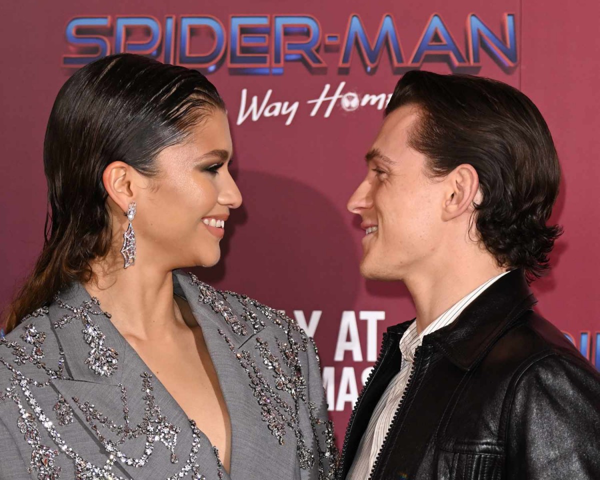 Chuyện tình đẹp như cổ tích của Tom Holland và Zendaya có gì đáng 'ganh tỵ'?