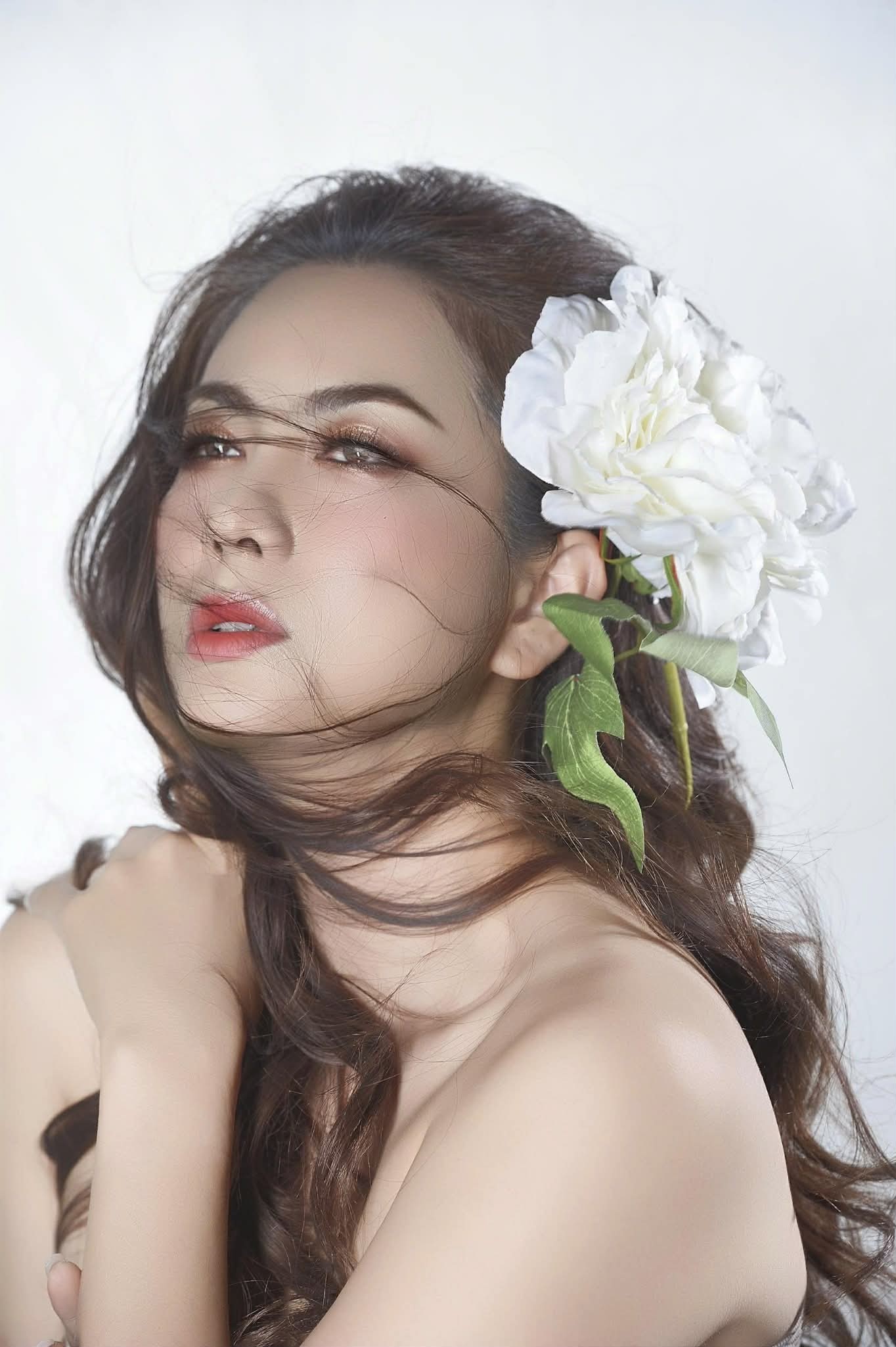 Sau 10 năm xa cách, Hoa hậu – diễn viên Phương Ngân chuẩn bị tái ngộ 'người tình' điện ảnh