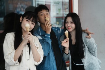 Hậu trường ấm áp của Quỳnh Kool cùng hai em trong dự án mới