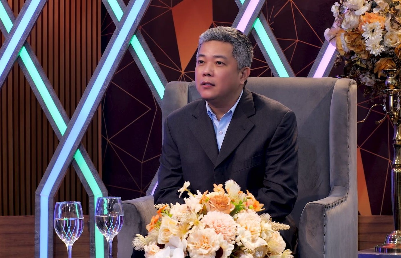 Diễn viên Hoàng Mèo trải lòng về nghề sân khấu 'Mệt nhưng rất mê!'