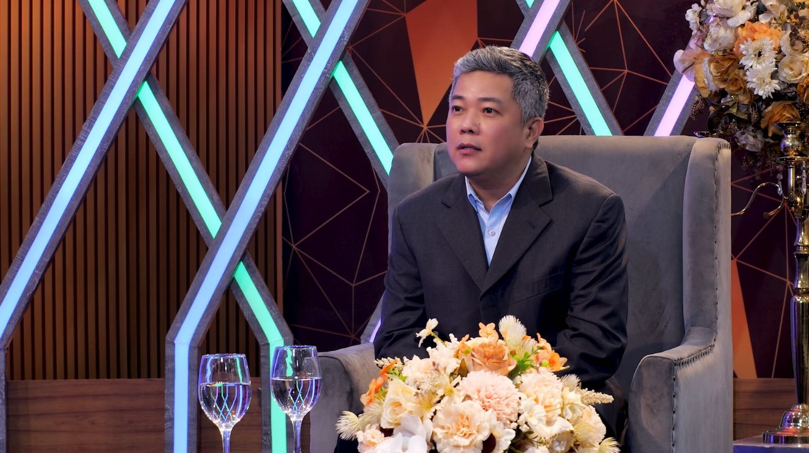 Diễn viên Hoàng Mèo trải lòng về nghề sân khấu 'Mệt nhưng rất mê!'