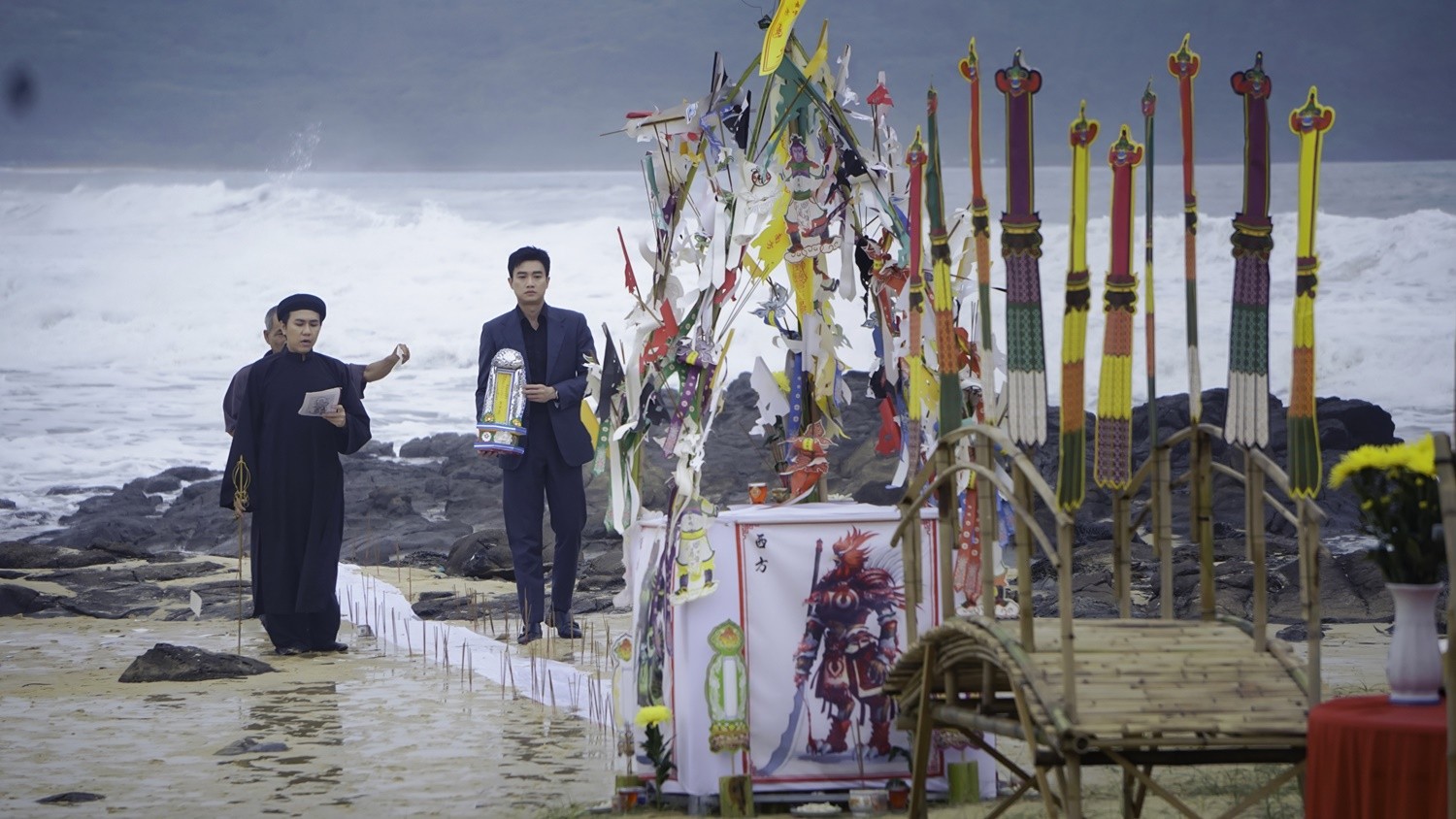 Quá nhiều bí ẩn xoay quanh First look teaser phim 'Ốc mượn hồn' của đạo diễn Đinh Tuấn Vũ