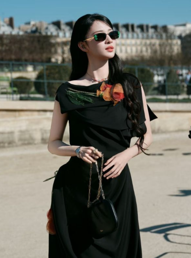 Địch Lệ Nhiệt Ba thông báo bình an sau sự cố ở Dubai