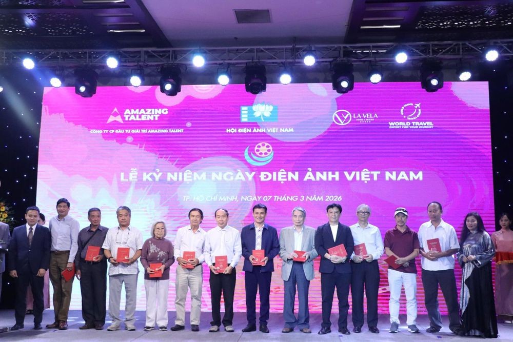 218 Hội viên điện ảnh phía Nam nhận Kỷ niệm chương đợt 2 'Vì sự nghiệp điện ảnh', nhân kỷ niệm 73 năm Ngày Điện ảnh Việt Nam