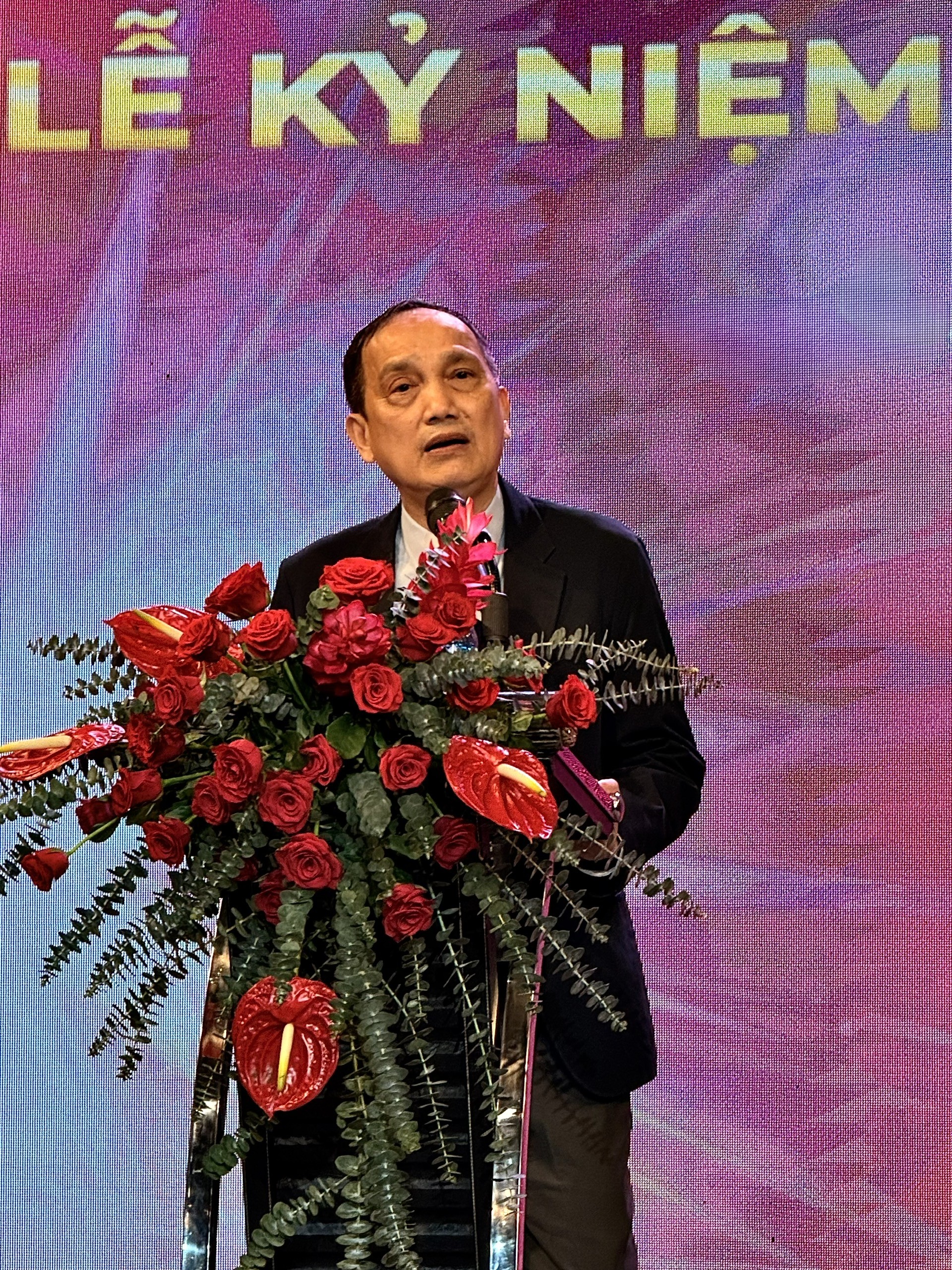 218 Hội viên điện ảnh phía Nam nhận Kỷ niệm chương đợt 2 'Vì sự nghiệp điện ảnh', nhân kỷ niệm 73 năm Ngày Điện ảnh Việt Nam