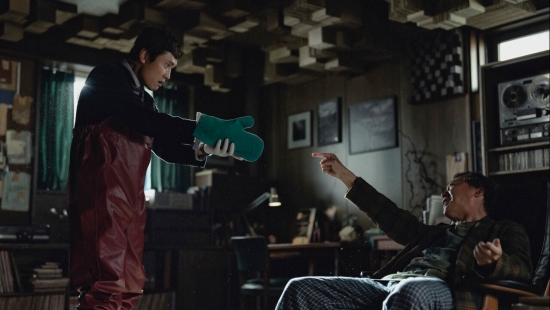 Lee Byung-hun, ngôi sao không mệt mỏi!