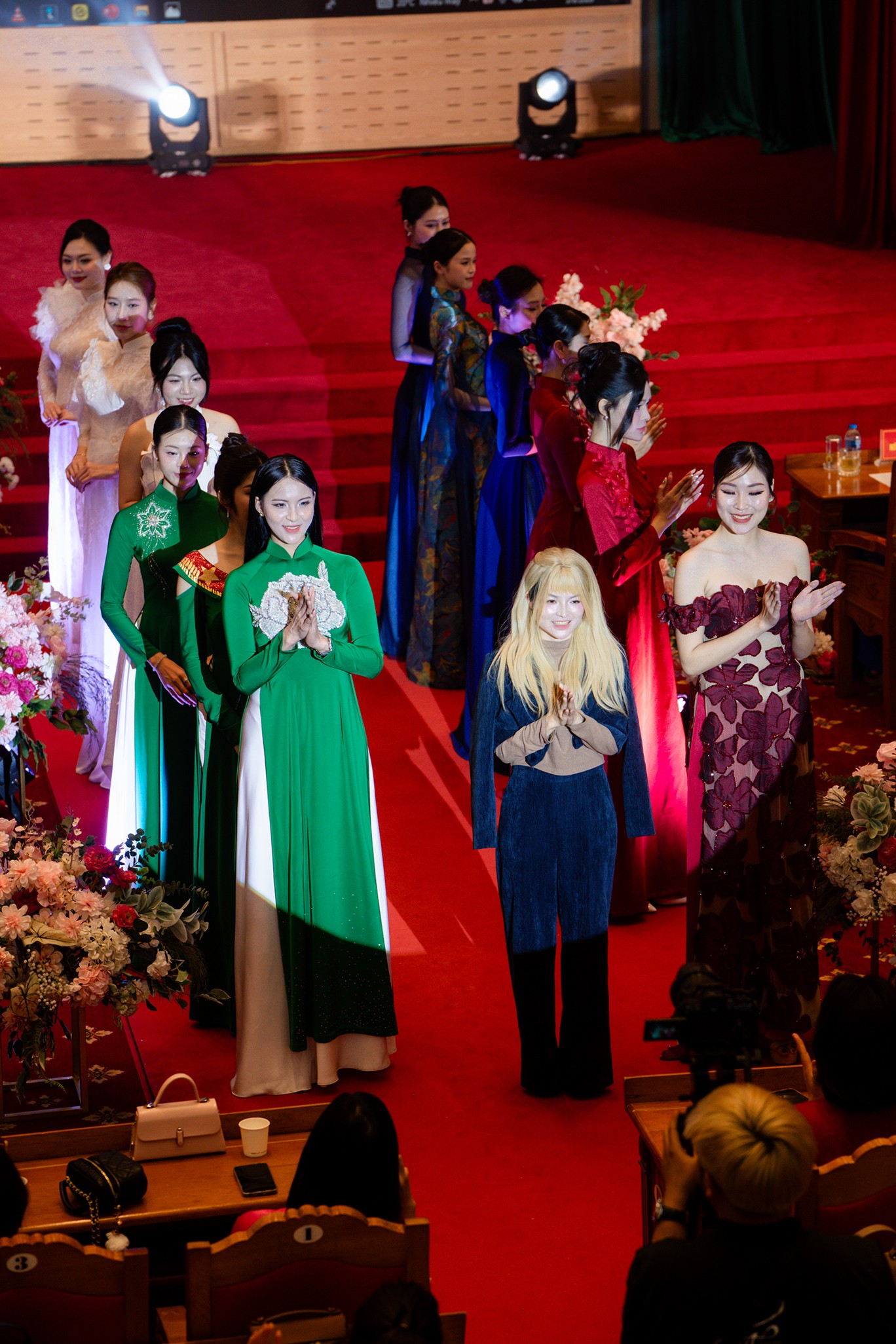 'Hương thời gian' – Lời tri ân dành cho vẻ đẹp phụ nữ Việt Nam hiện đại