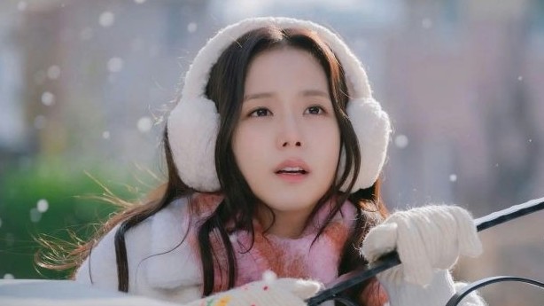 Jisoo (BlackPink) bị chê đã bất tài lại còn thiếu nỗ lực