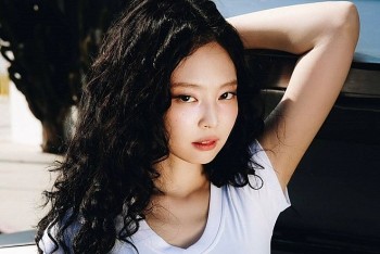 Jennie (BlackPink) gây sốt với màn đối đầu căng thẳng cùng người hâm mộ