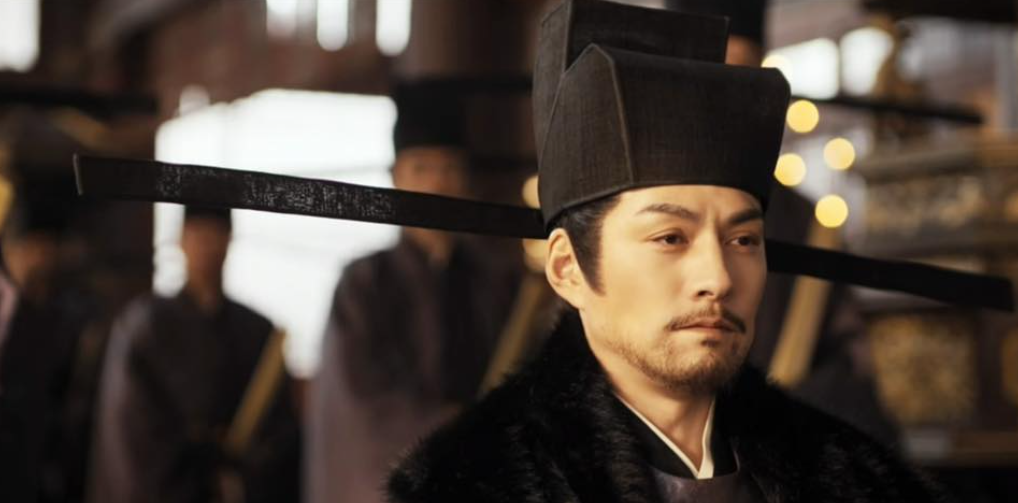 ‘Trục Ngọc’: Nghiêm Khoan chiếm ‘spotlight’ dù xuất hiện chớp nhoáng