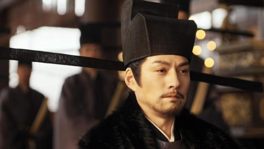 ‘Trục Ngọc’: Nghiêm Khoan chiếm ‘spotlight’ dù xuất hiện chớp nhoáng