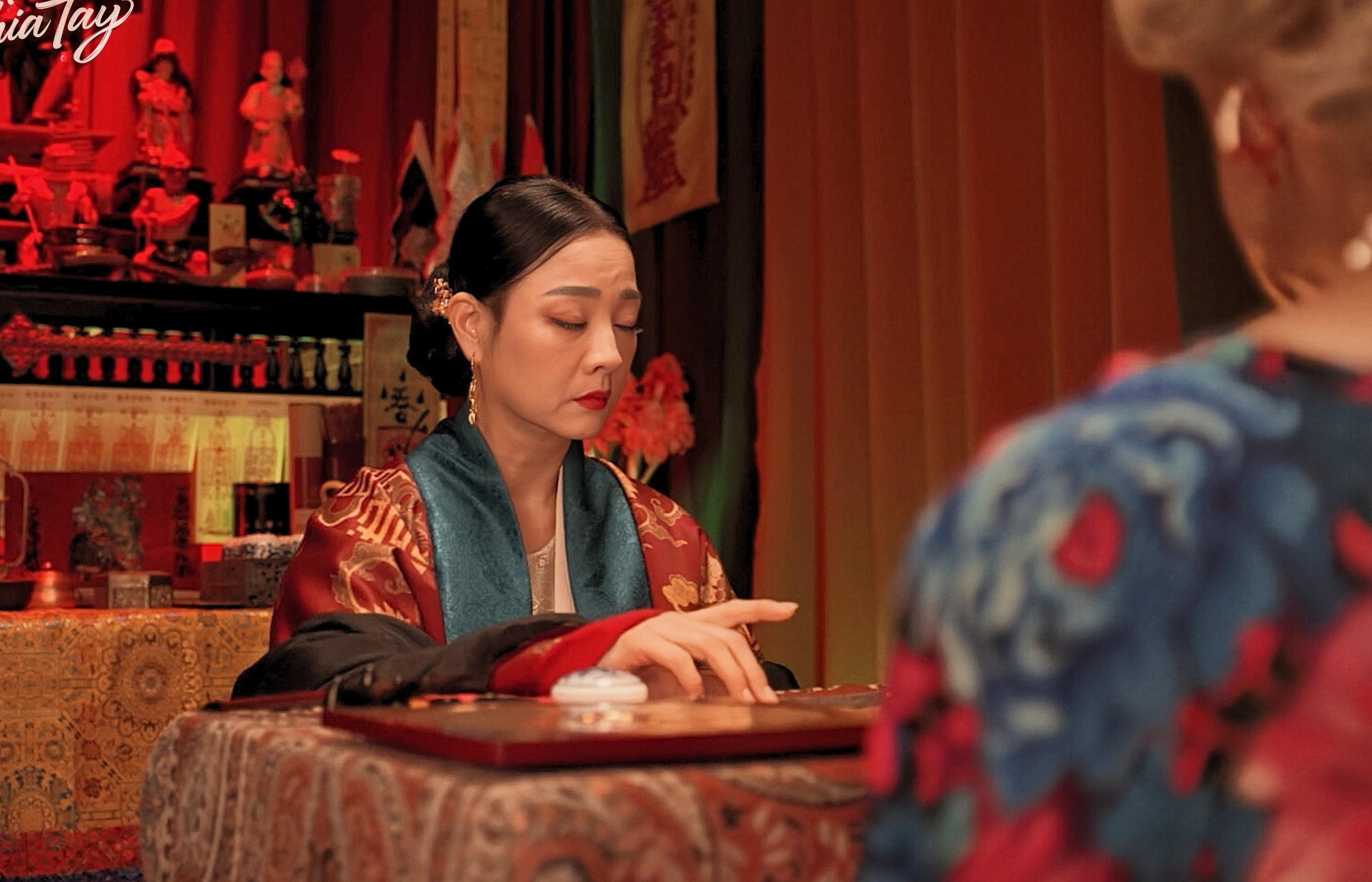 Nhân vật thầy bói của NSƯT Mỹ Duyên 'thao túng' cả ê-kip 'Vì mẹ anh phán chia tay'