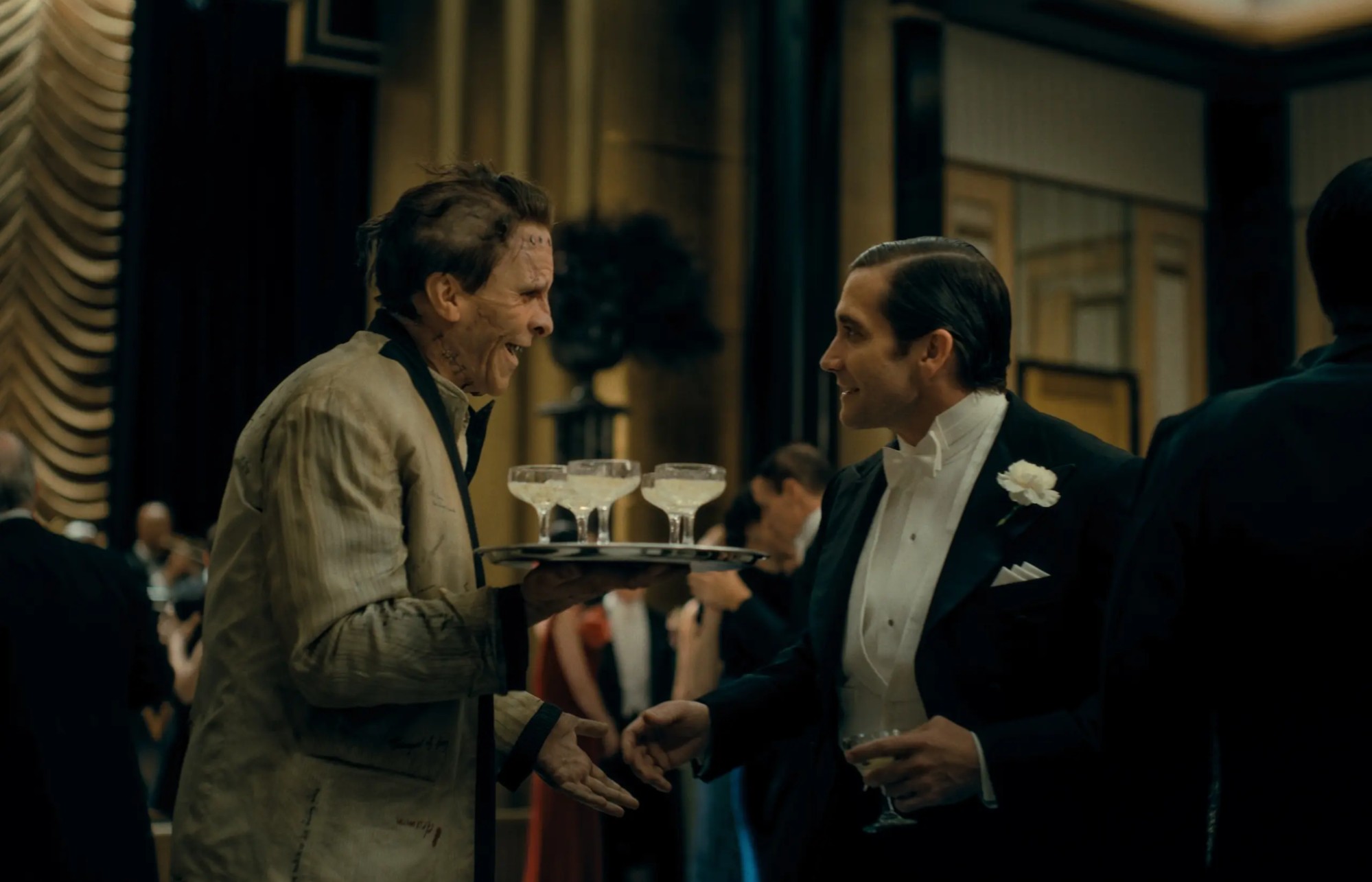 Siêu phẩm Hollywood 'Cô dâu!' quy tụ dàn sao hạng A thực lực, đánh dấu màn hợp tác 'điên cuồng' giữa Jessie Buckley và Christian Bale