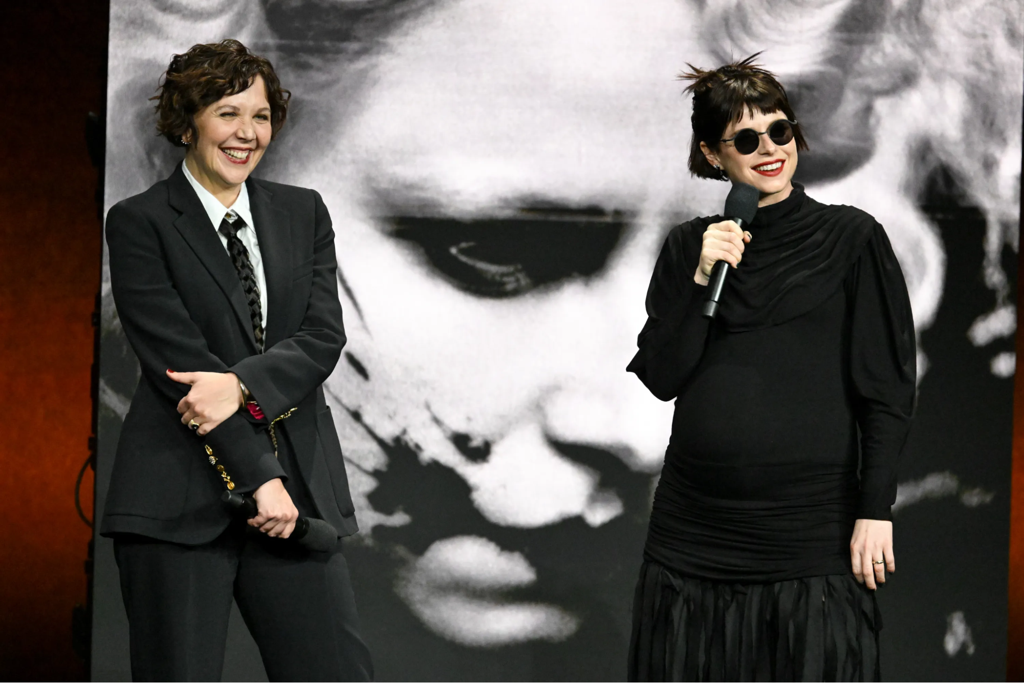 Siêu phẩm Hollywood 'Cô dâu!' quy tụ dàn sao hạng A thực lực, đánh dấu màn hợp tác 'điên cuồng' giữa Jessie Buckley và Christian Bale