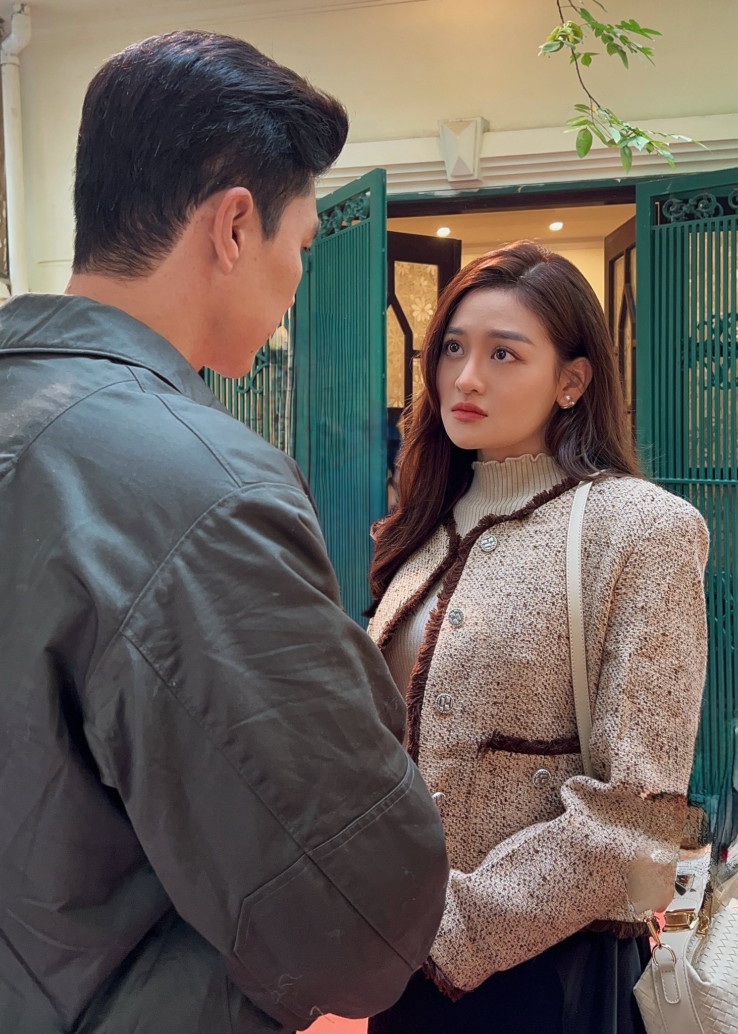 Thùy Anh tái xuất màn ảnh với vai người yêu cũ đầy duyên nợ với Steven Nguyễn