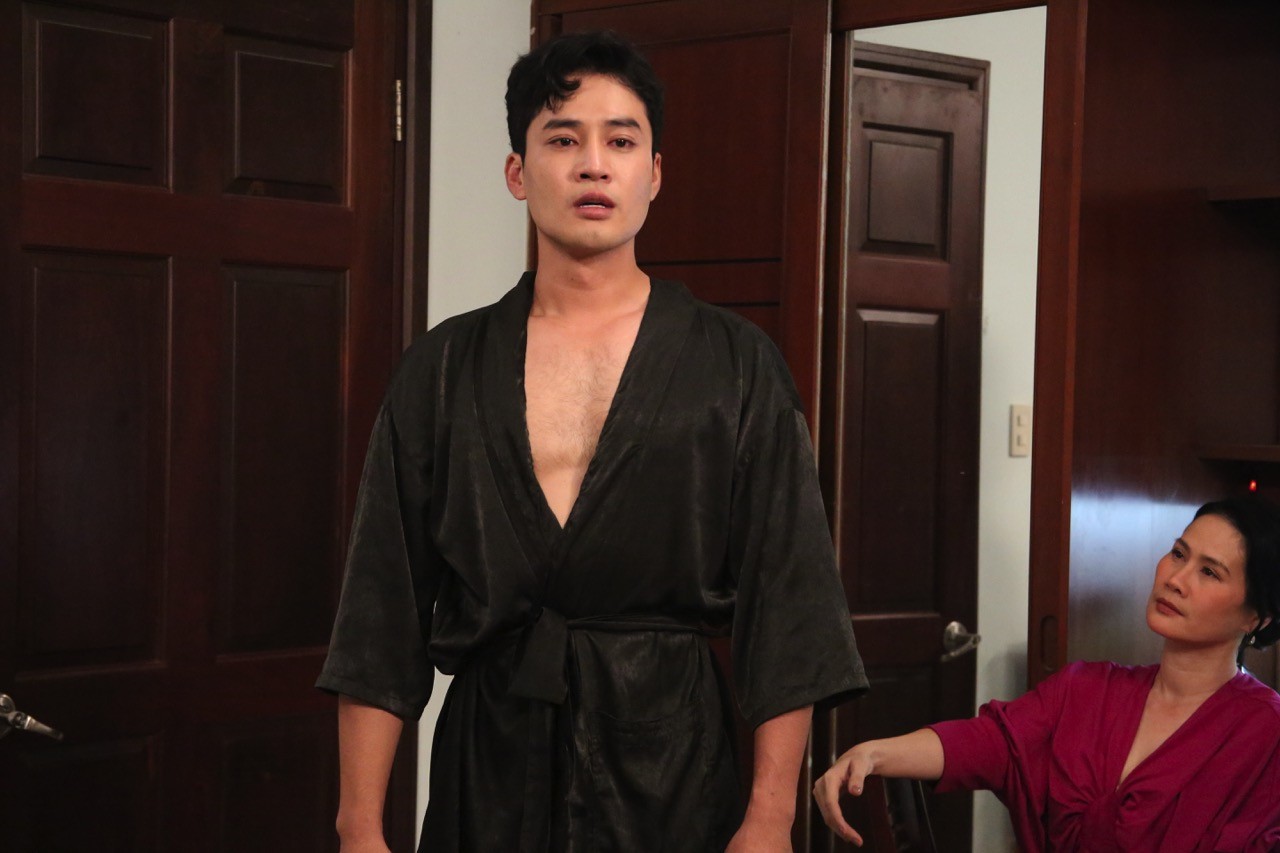 Quan hệ cấm kỵ của bà Kim và con riêng của chồng trong 'Người thừa kế không danh phận' gây tranh cãi dữ dội